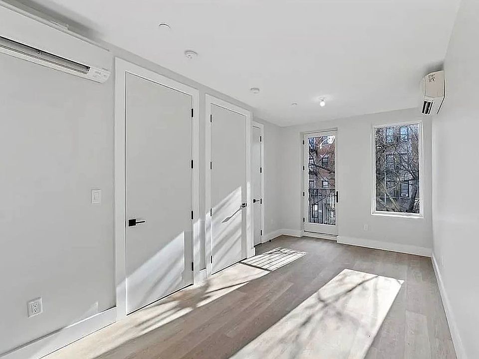 1st image of 727 Dekalb Ave APT 2B