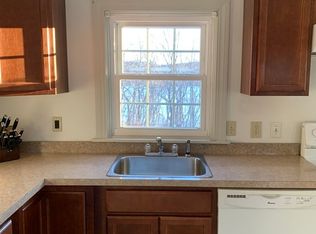 76 Pommogussett Rd APT 2A, Rutland, MA 01543