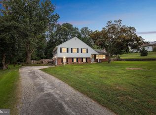 708 Winchester Rd, Broomall, PA 19008