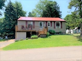 122 Hunt Dr, Fayetteville, NY