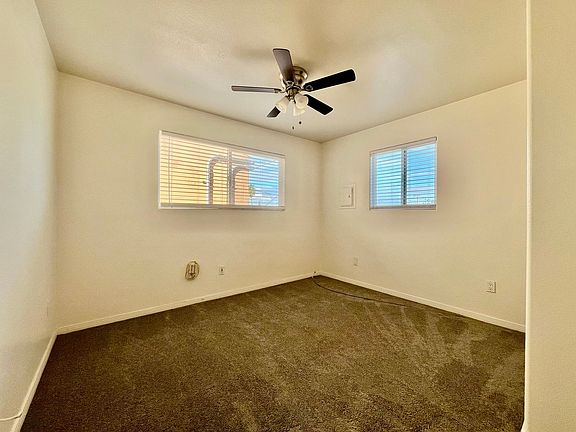 4th image of 4018 Swift Ave Unit B