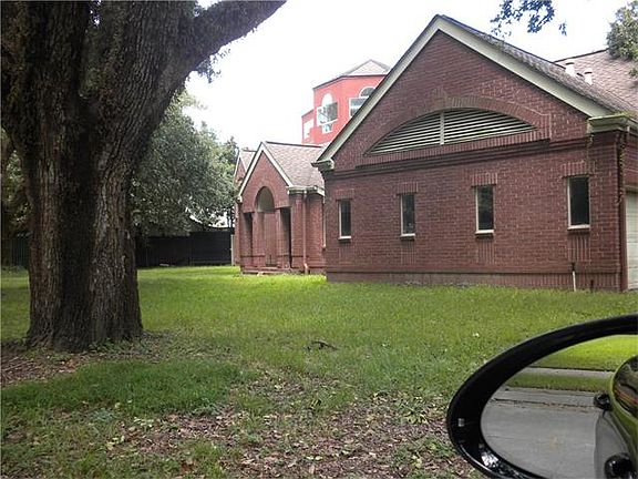 4th image of 49 Pelham Dr