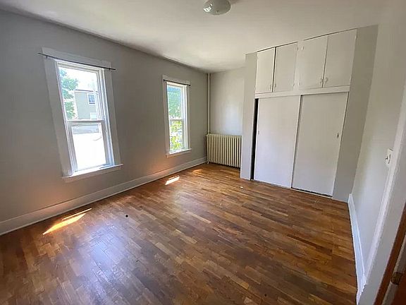 4th image of 1109 Jennette Ave NW