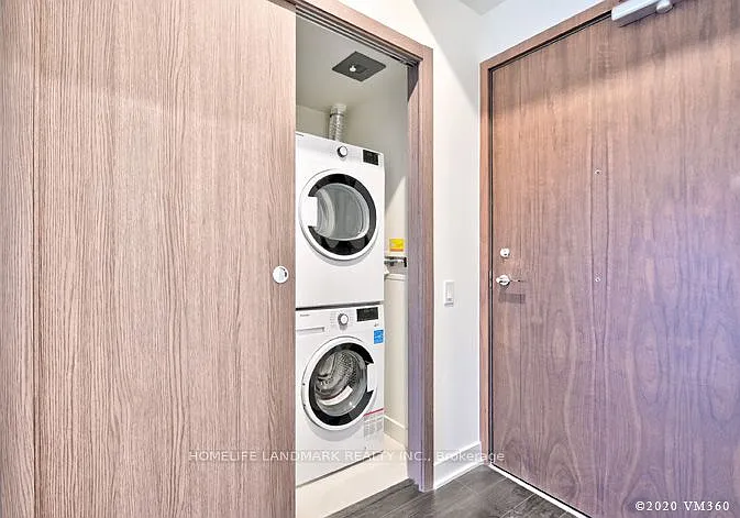 19 Bathurst St #3809 — Photo 20
