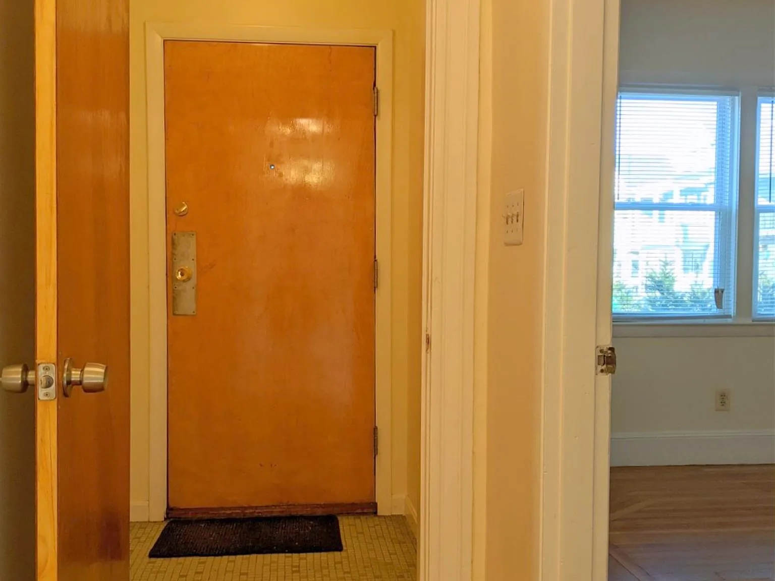2 bed, $3,200 — Photo 3