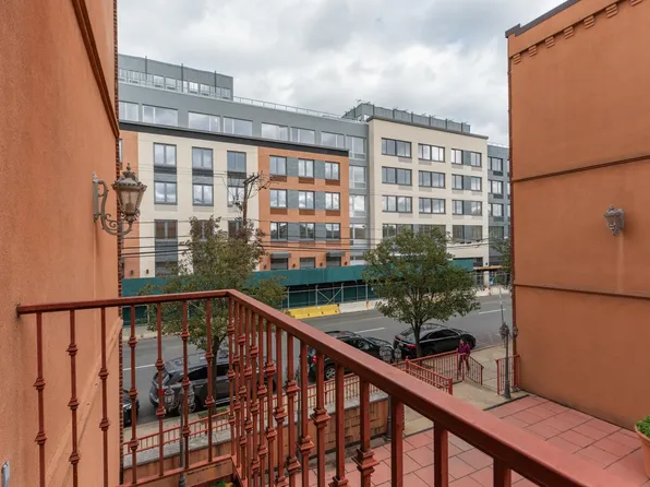 85 Broadway image 19 of 29