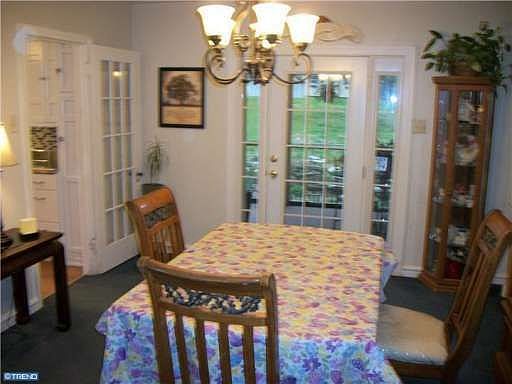 4th image of 14015 Kelvin Ave