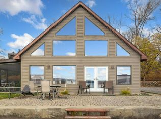 15 Ladoga Park Rd E, Lansing, NY 14882