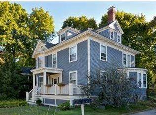 921 Middle St APT 4, Portsmouth, NH 03801