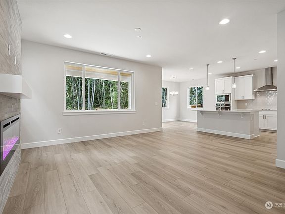 2nd image of 7348 86th Drive NE #21