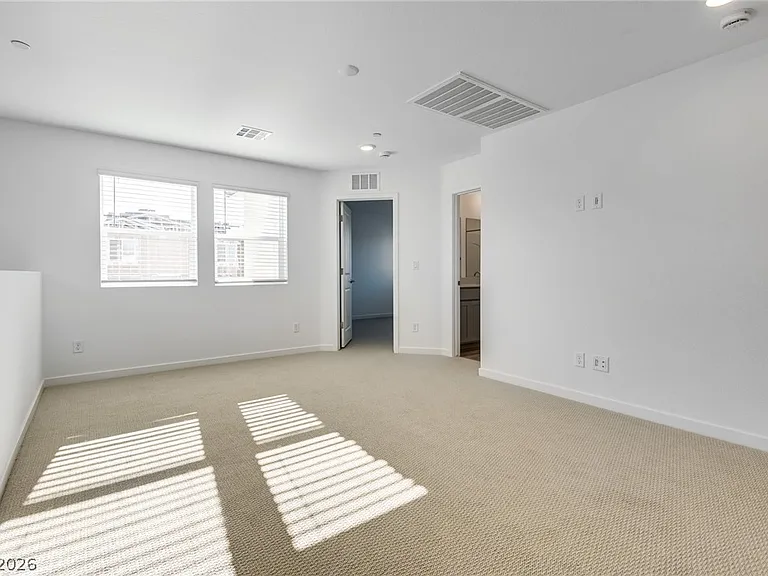 10733 Rhinehill Ave — Photo 7