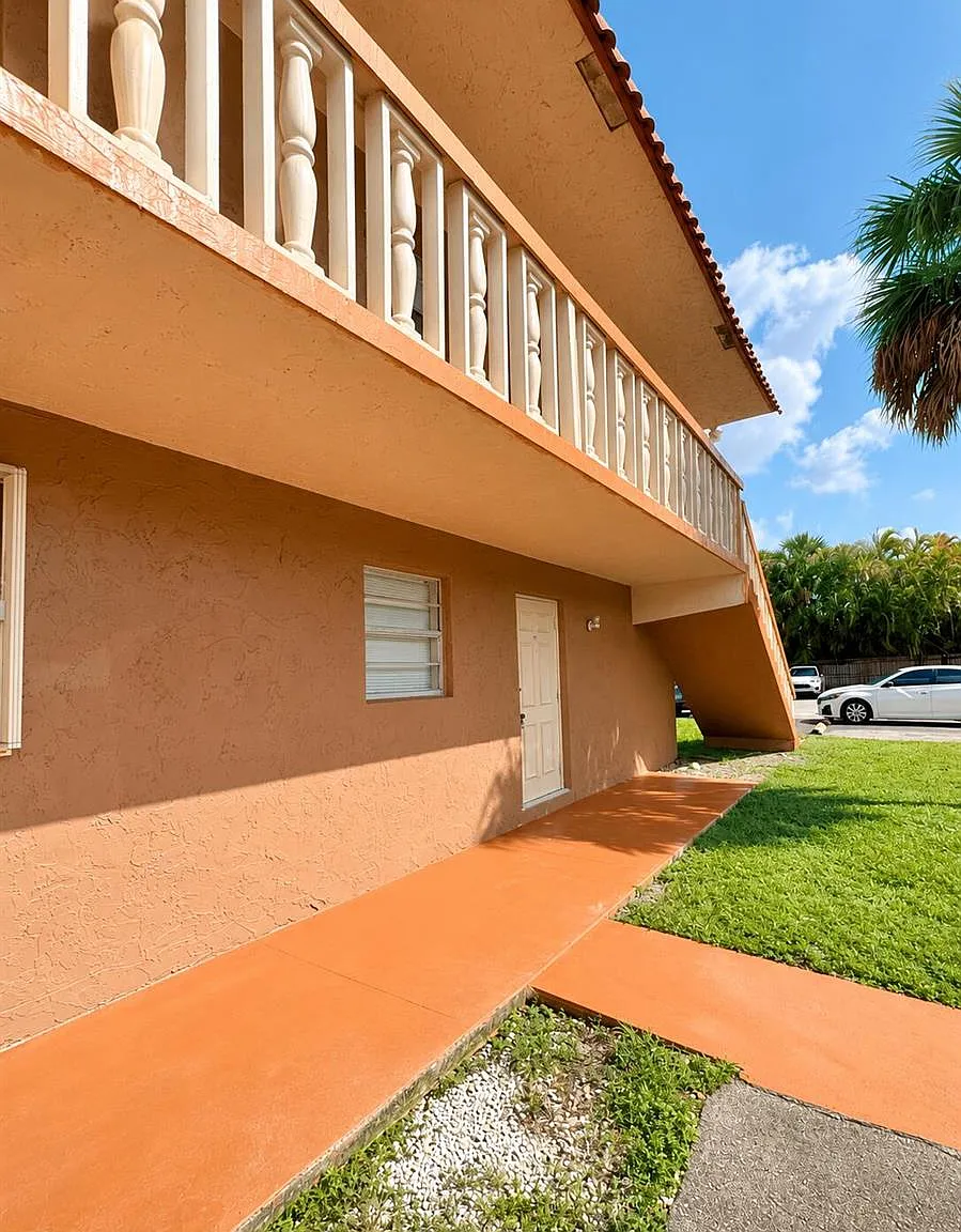 $2,300 7830 NW 33rd st. — Photo 1