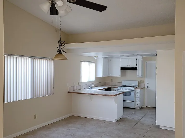 29182 Murietta Rd — Photo 3