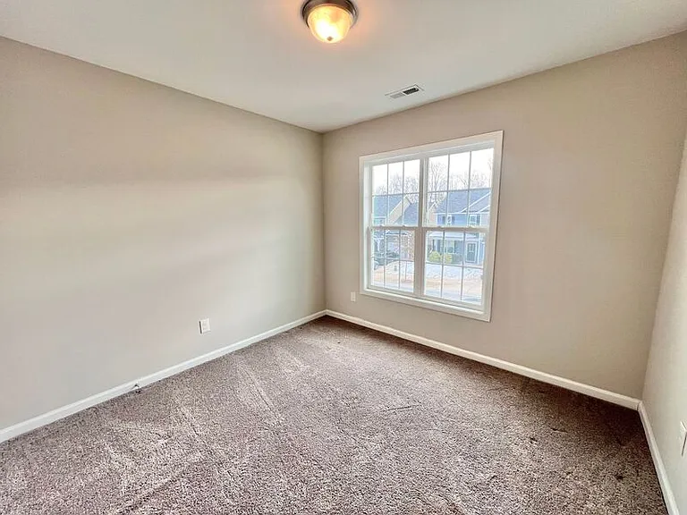 74 Griffith Pl — Photo 21