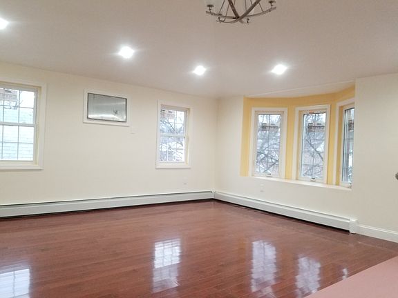 3rd image of 17644 130th Ave