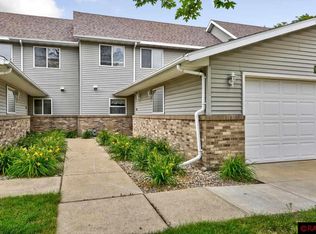 224 Heather Ln, Mankato, MN 56001