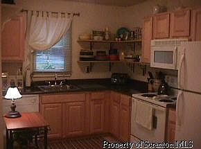 2nd image of 826 Wildwood Ct