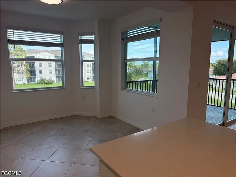 18411 Copperhead Ct N #337 — Photo 25