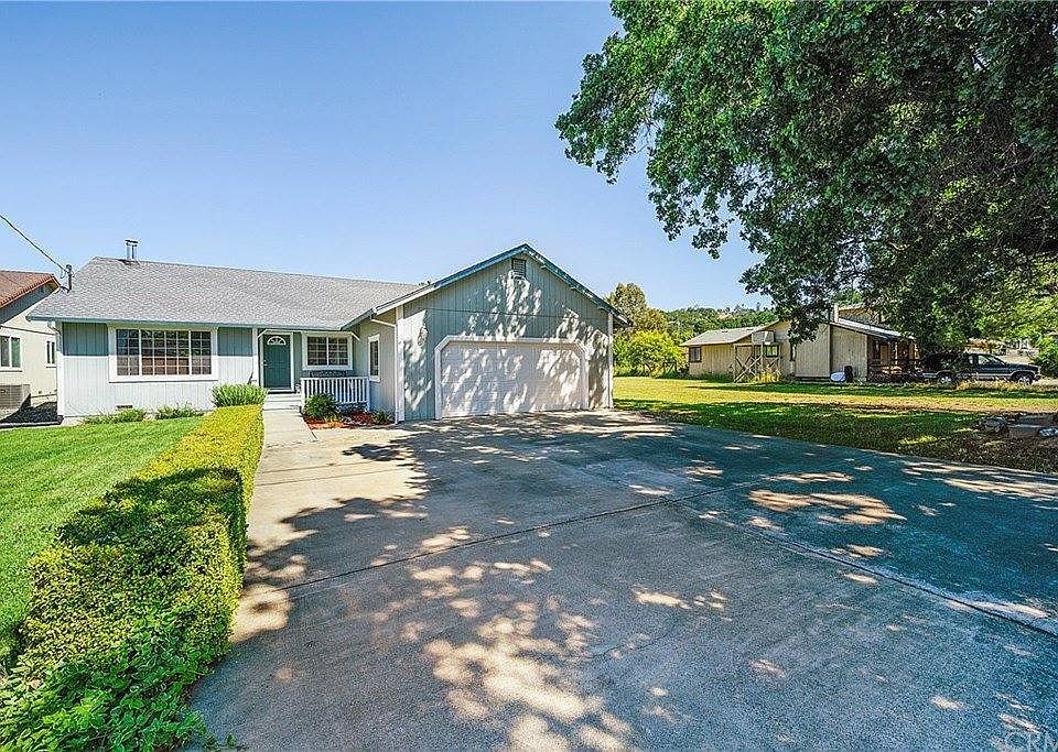 1st image of 18118 Sweetwood Ct