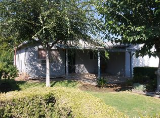 377 Holly St, Woodlake, CA 93286