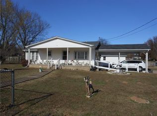 624 E Lincoln St, Greenwood, AR 72936