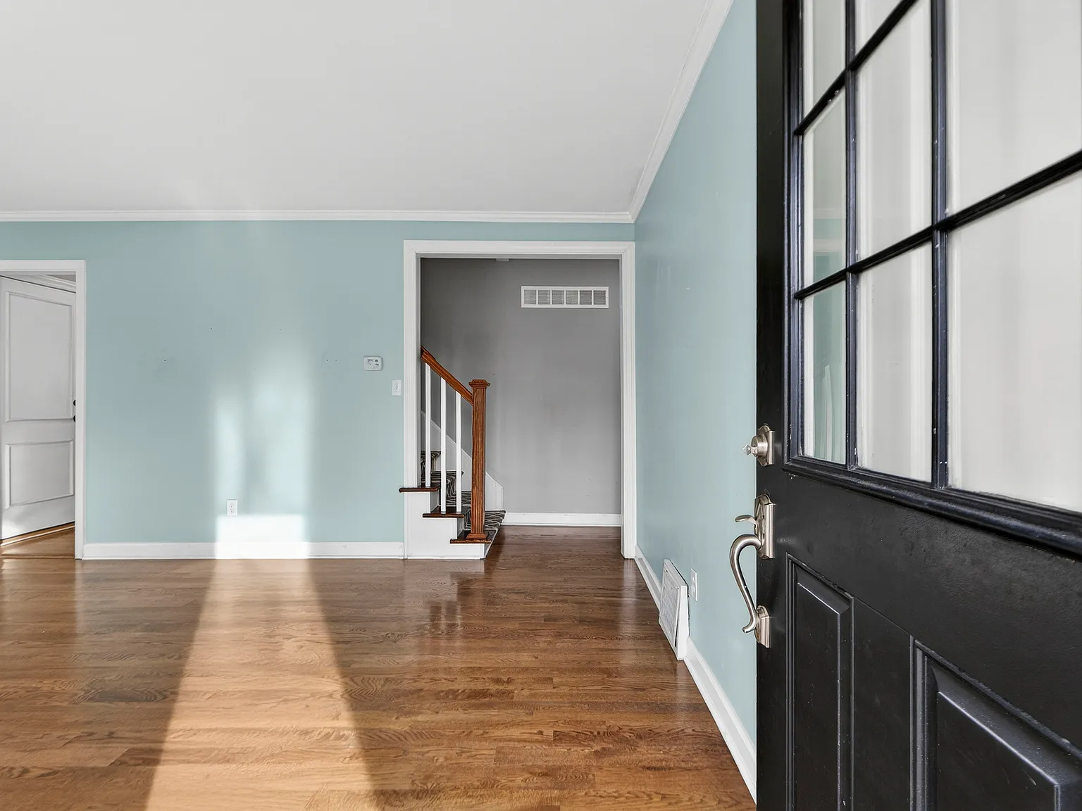 4 bed, 1633 sqft, $3,150 — Photo 4