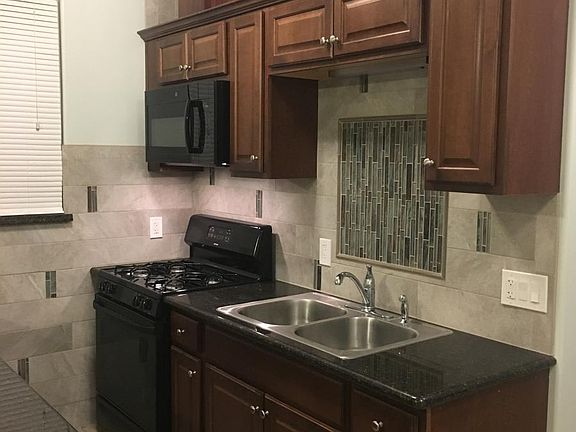 4th image of 2783 K St APT 2