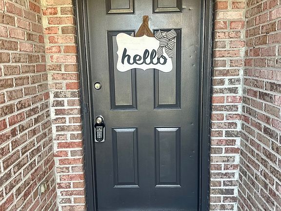 2nd image of 615 Little Farm Rd