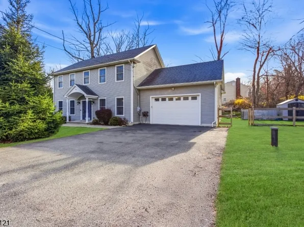 34 Tobyhanna Trl, Hopatcong Boro, NJ 07843