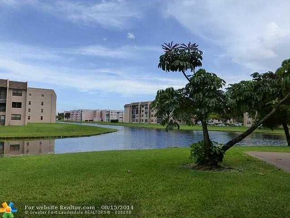 5th image of 10315 NW 24th Pl APT 206