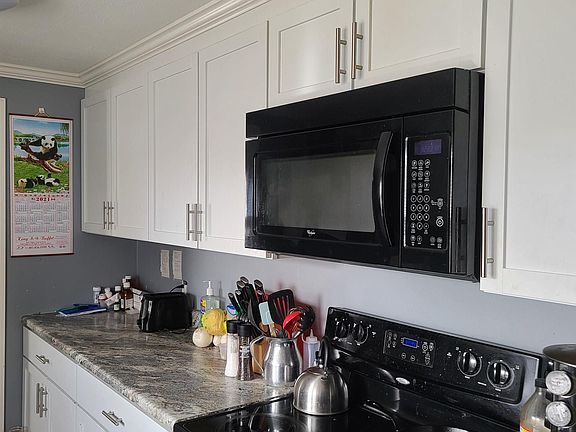 3rd image of 630 Schurman St