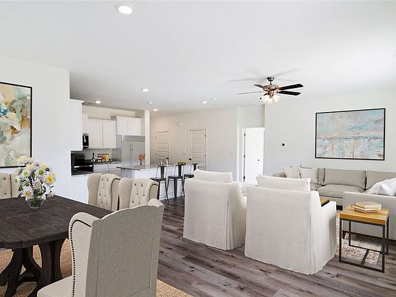 4th image of 400 Parkway Gardens Ln