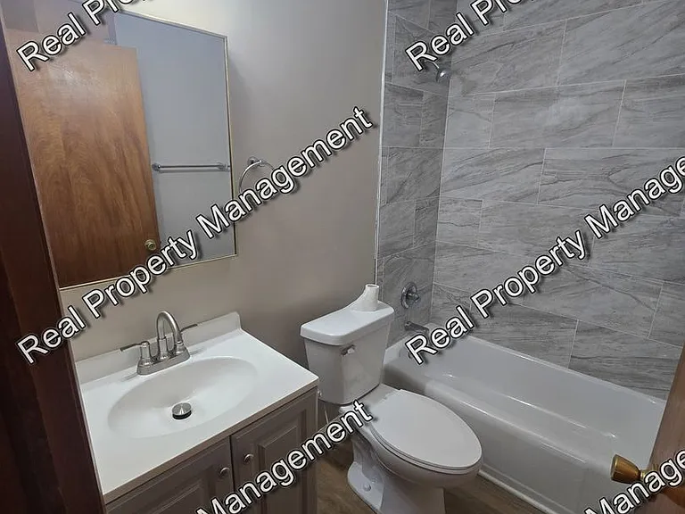 6839 Harrison St — Photo 7
