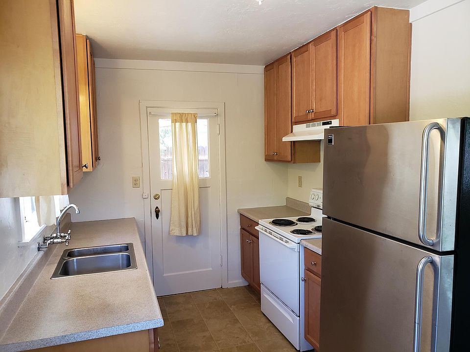 2nd image of 1809 Lake St APT 2