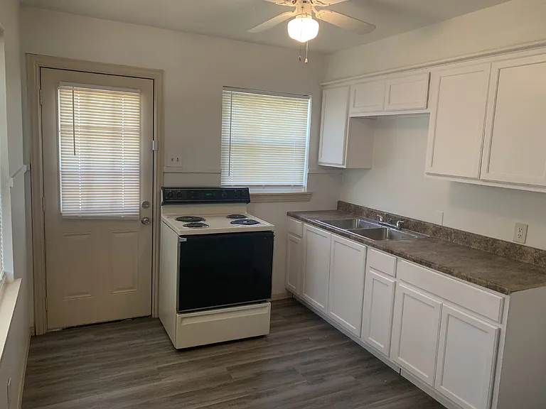 3410 Nashville Ave #A — Photo 3