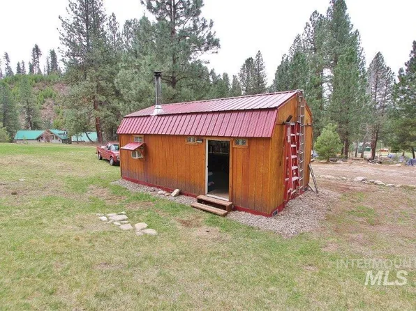 28 Lewis Dr, Lowman, ID 83637