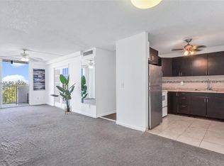 2000 NE 135th St APT 611, North Miami, FL 33165