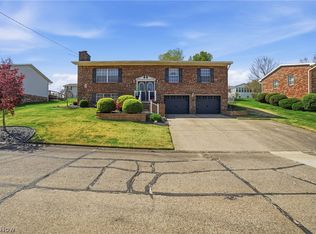 45 Oak Cir, Parkersburg, WV 26101