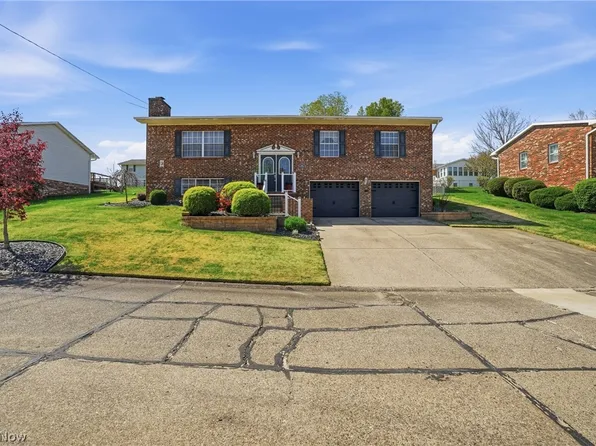 45 Oak Cir, Parkersburg, WV 26101