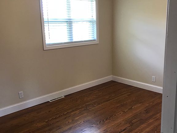 2nd image of 3993 Fernwald Dr
