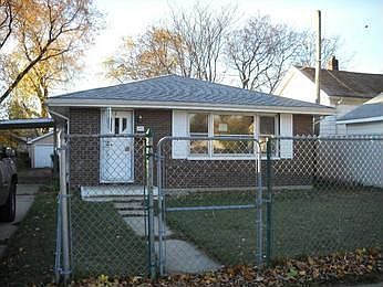 2nd image of 1723 Lloyd Ave