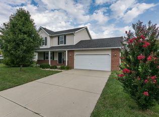 924 Silverlink Dr, O'Fallon, IL 62269