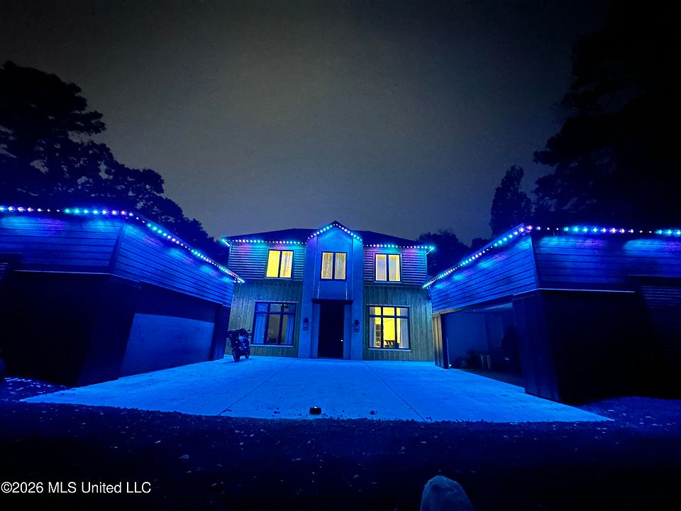 1st image of 118 Christmas Ln