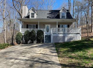 3850 Skyline Dr, Gainesville, GA 30501