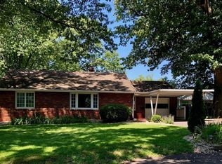 2132 Wyckoff St, Alton, IL 62002