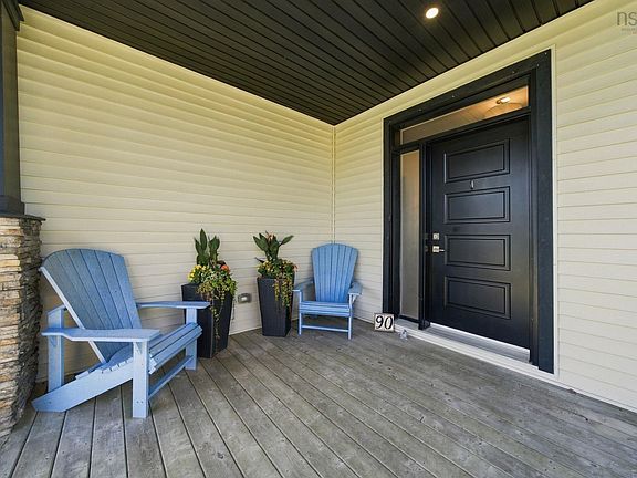 4th image of 90 Hargrove Ln