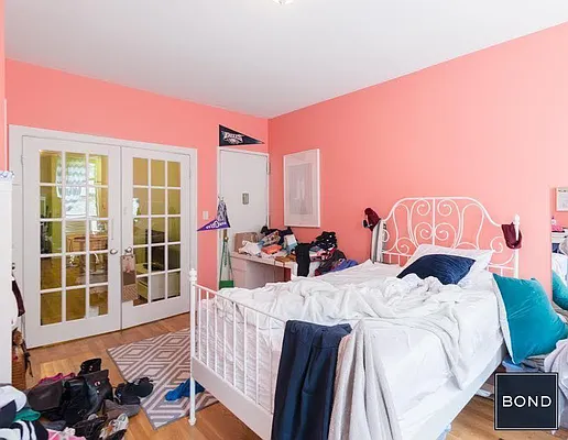 Rented by Bond New York | media 22