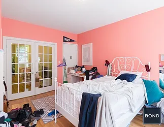 Rented by Bond New York