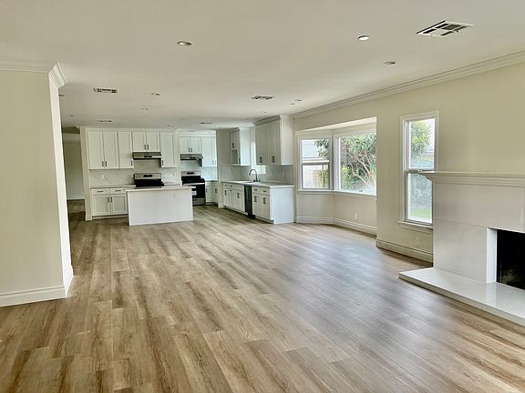 3rd image of 6148 Sultana Ave #A