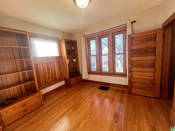 2nd image of 3806 3rd Ave